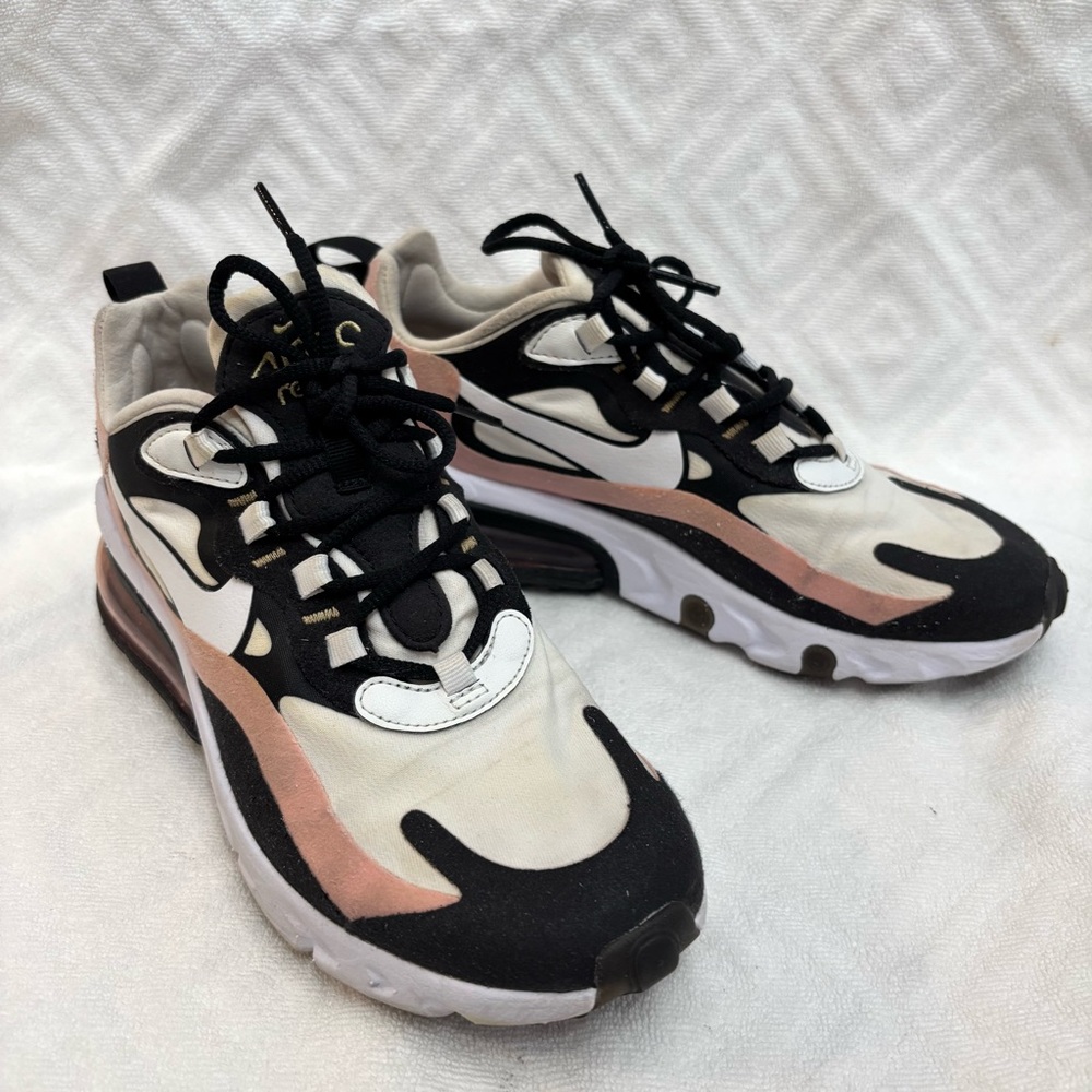 Nike Air Max 270 React Black and Coral Black Sz 7 Sneakers